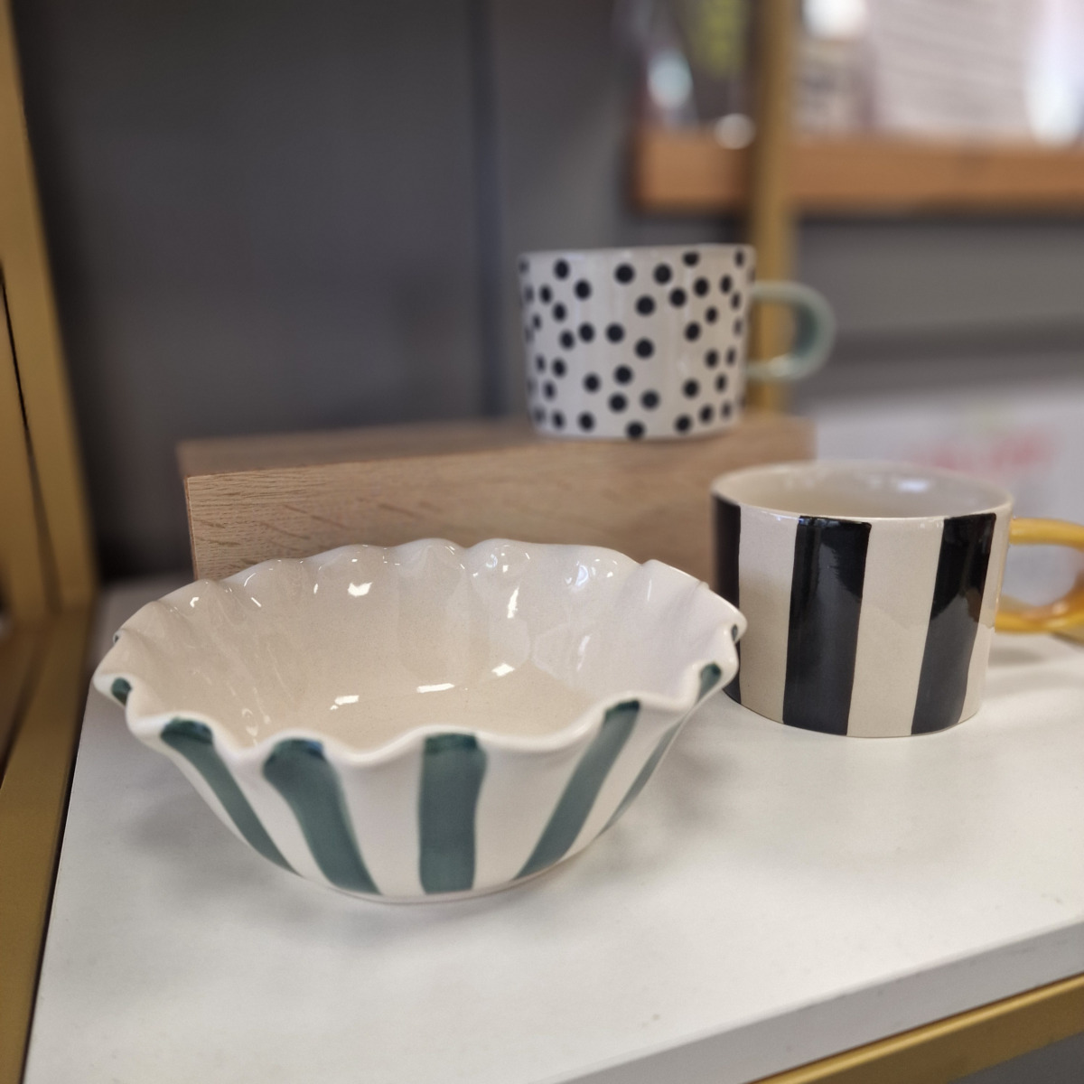 Caroline Gardner teal stripe scallop edge cereal bowl